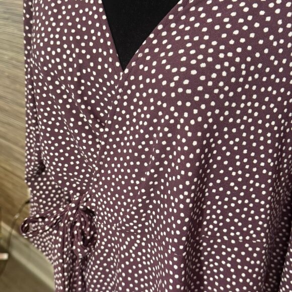 George XXL Wrap Dress - Picture 2 of 4